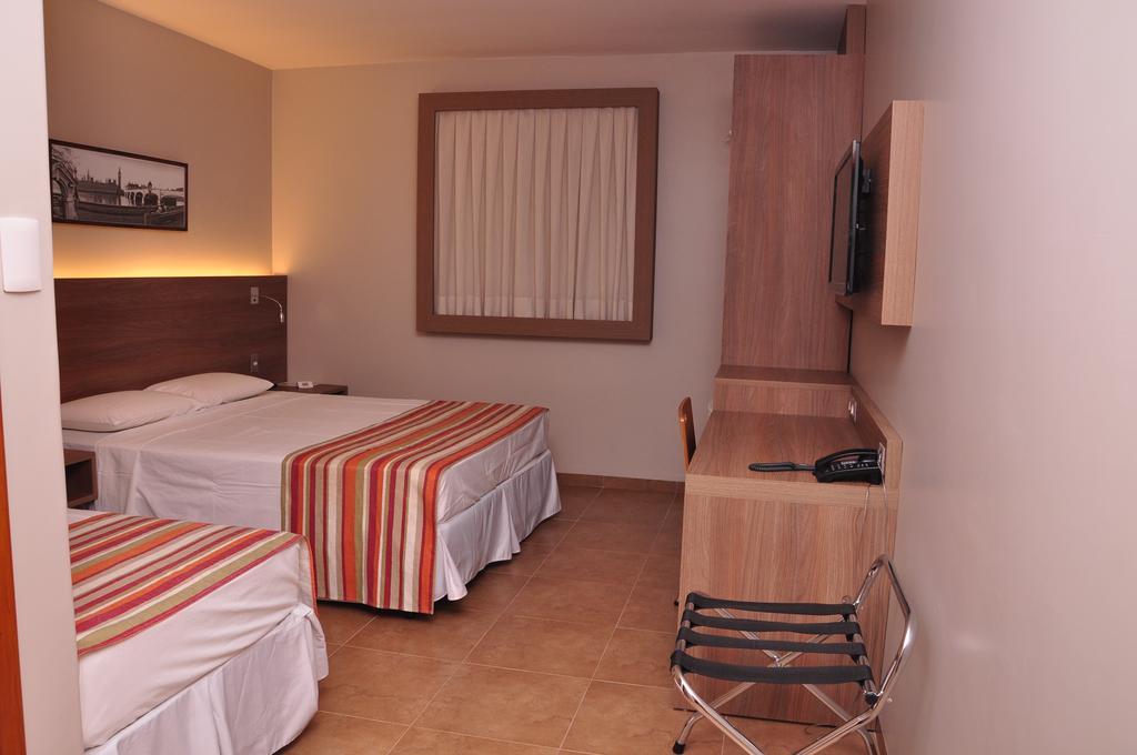 Orion Hotel Itumbiara Buitenkant foto