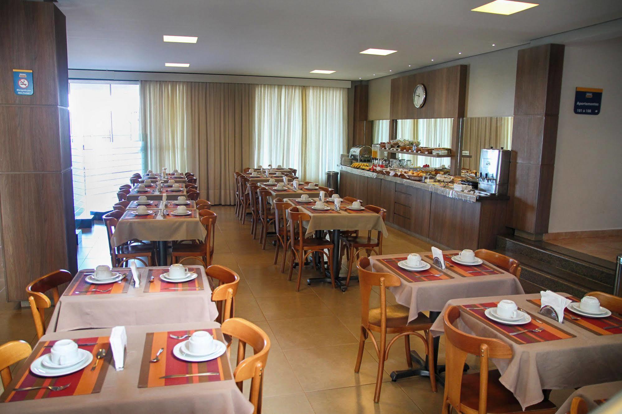 Orion Hotel Itumbiara Buitenkant foto